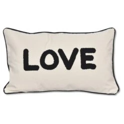 Coussin Love En Toile