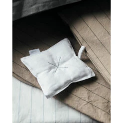 Meraki Lot De 2 Sachets Parfumés à La Lavande -Maison Promos Magasin lot de 2 sachets parfumes a la lavande meraki.tms2cn.max