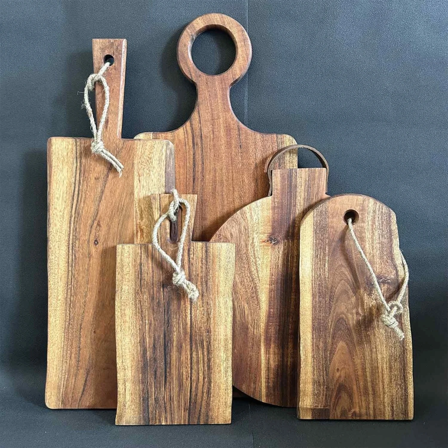 Planche à Découper En Bois Ronde 4 Planche à Découper En Bois Ronde – Image 4