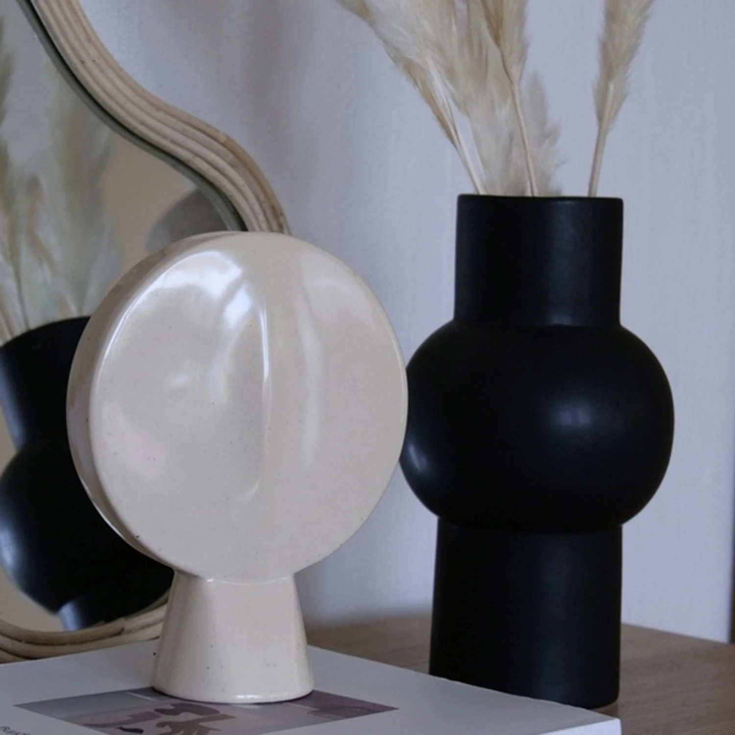 Vase Céramique Face Ecru 2 Vase Céramique Face Ecru – Image 2